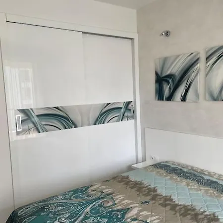 сити парк с паркомясто * Varna