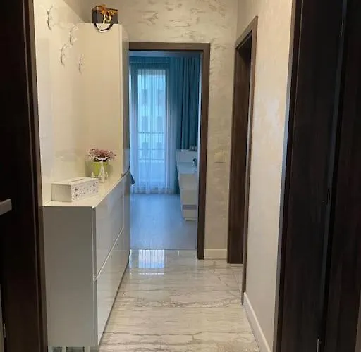 сити парк с паркомясто Warna